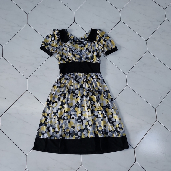 B Moss Dresses & Skirts - B. Moss V Neck Midi Dress Size XS